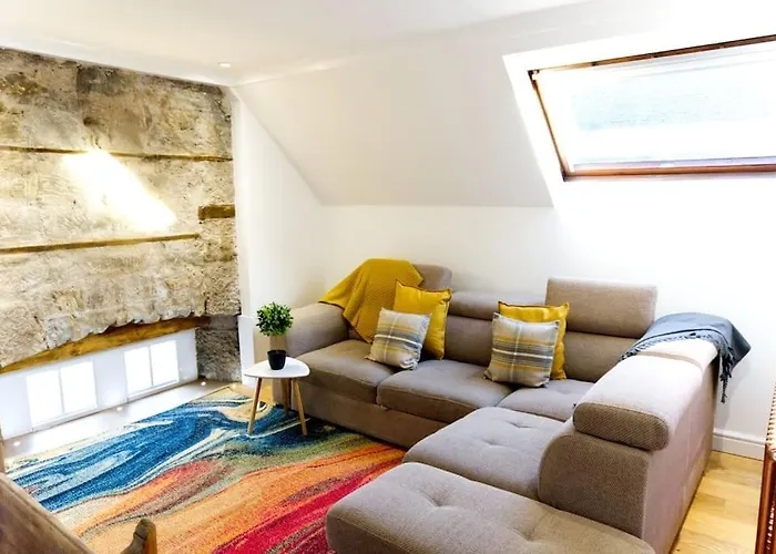 Stunning & Unique Apt In Culross